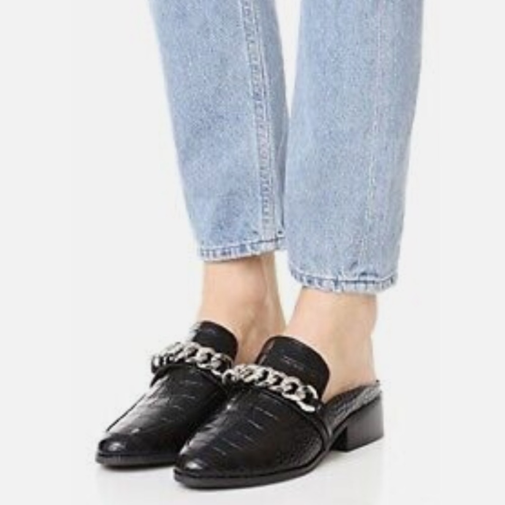 Steve Madden croc/chain mule